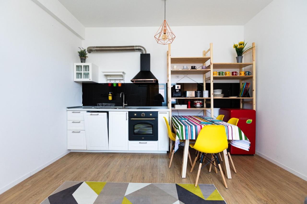 Colorful & Cozy Condo Cluj-Napoca Extérieur photo